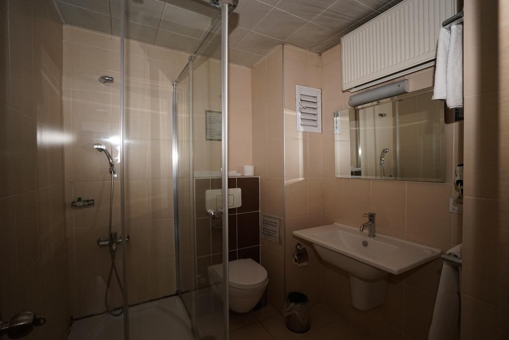 Yalihan Ari Hotel Unye Zewnętrze zdjęcie